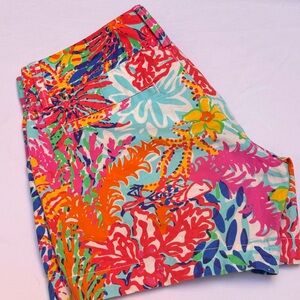 LILLY PULITZER WOMENS SHORTS SIZE 0 EXCELLENT CONDITION SEE PICS FOR DETAILS